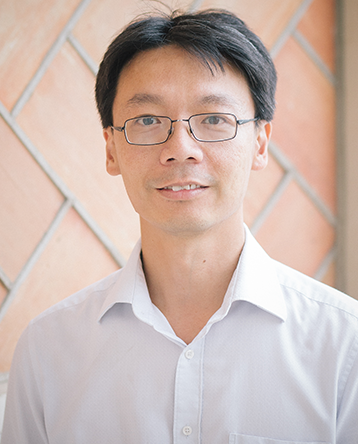 Tze Meng Low